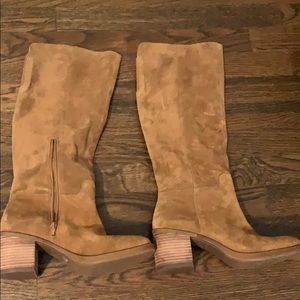Lucky brand ritten boot size 9m honey brown